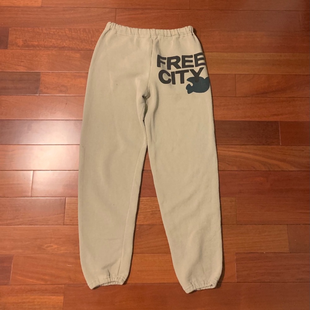 SOLD freecity sweatpants